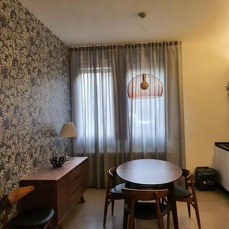 Casa Moderna Nel Centro Di Apartmán Imola